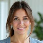 Portret Ana Jovanović, lična trenerica sa fokusom na fleksibilnost i pilates.